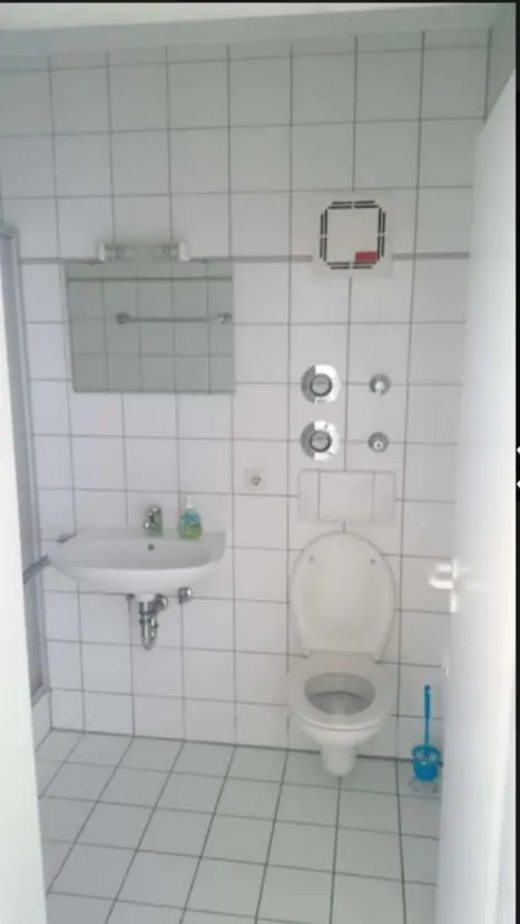 Helles Zimmer in 3er-WG, Reinach, BL 3