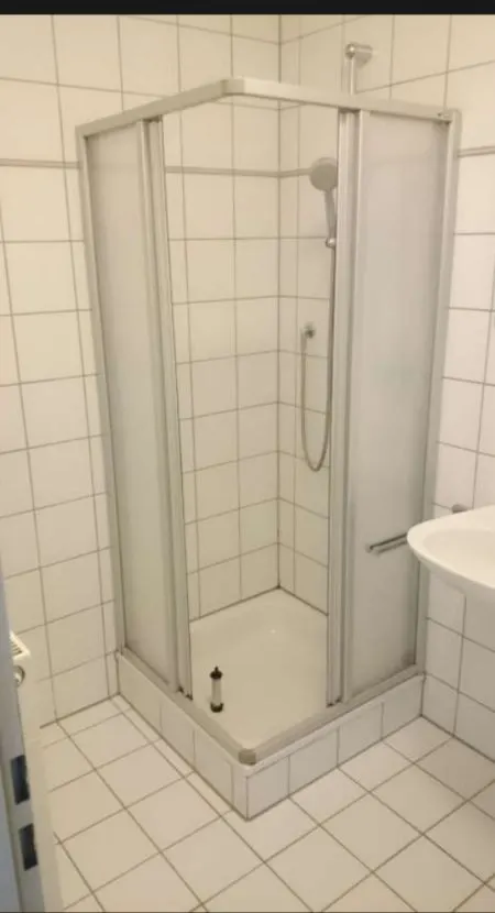 Helles Zimmer in 3er-WG, Reinach, BL 4